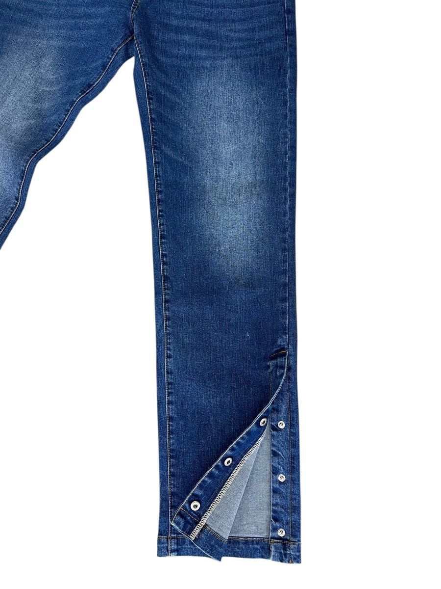 MID BLUE SLIM JEANS WITH HEM SNAP