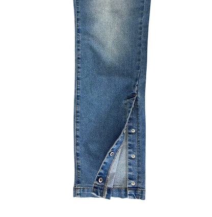 LIGHT BLUE SLIM JEANS WITH HEM SNAP