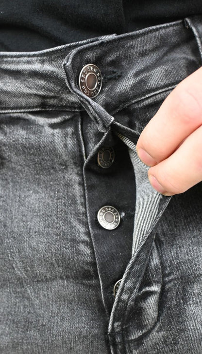 BLACK WASH RIPPED SKINNY JEANS
